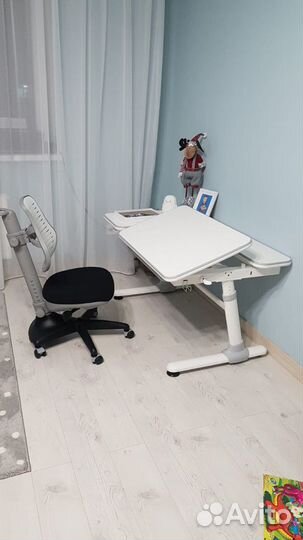 Стол парта растущая с ящиком и наклоном