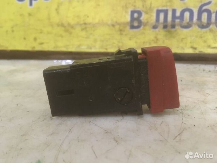 Кнопка аварийной сигнализации Kia Rio