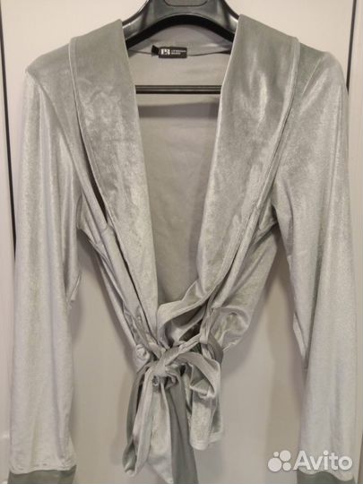 Продам костюм