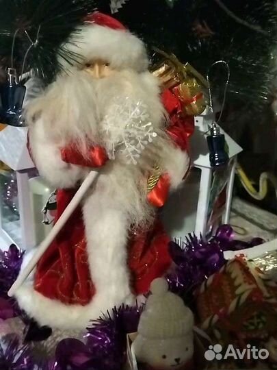 Дед мороз под елку