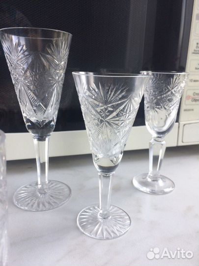 Хрустальные бокалы, фужеры