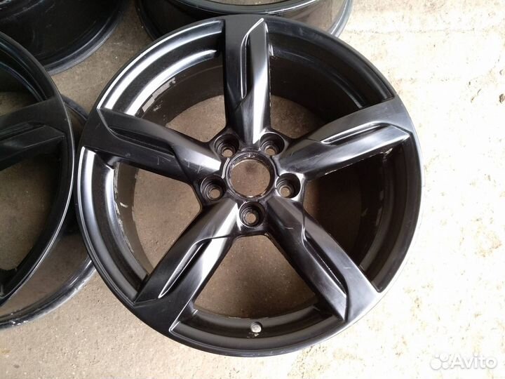 Диски R17 Audi A4 B9 8W A6 C7 Q5 8R FY 4 шт