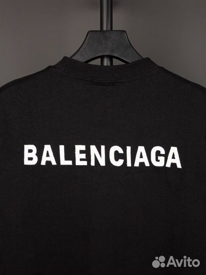 Футболка balenciaga