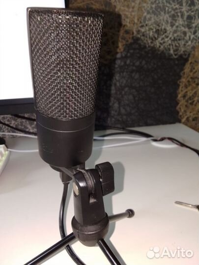 Микрофон для пк. fifine k680