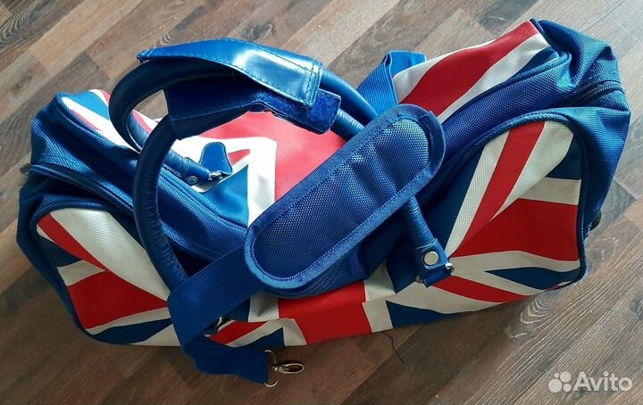 Сумка дорожная на колесах с выдвижной ручкой