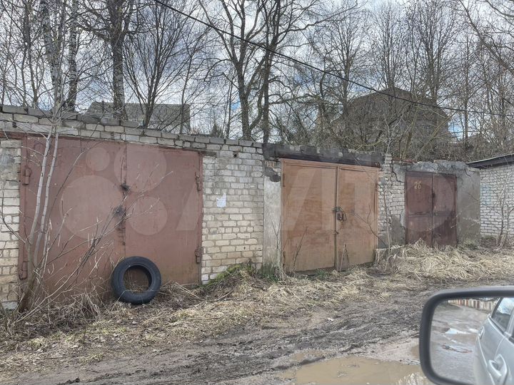 Гараж, > 30 м²