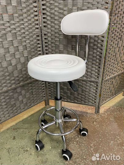 Стул для мастера педикюра, косметолога