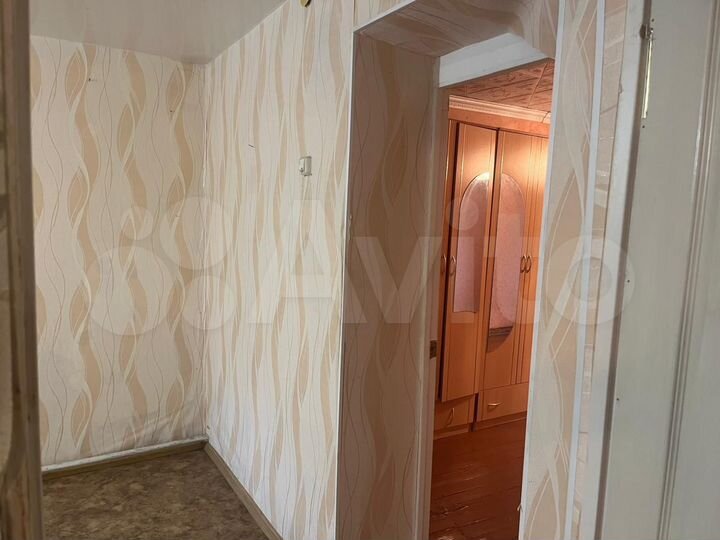 3-к. квартира, 60 м², 1/2 эт.