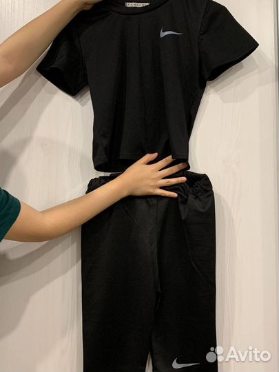 Спортивный костюм женский