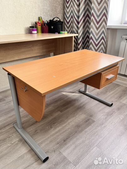 Письменный стол растущий