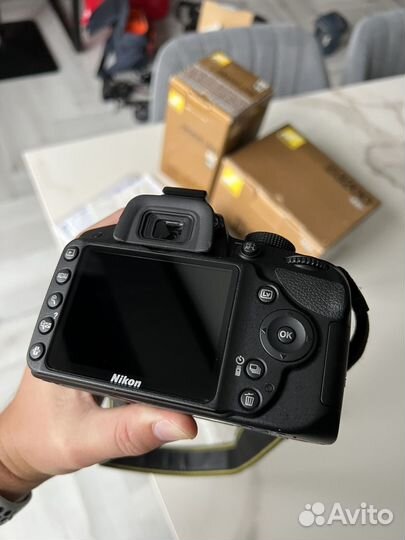 Nikon D3200 kit 18-105