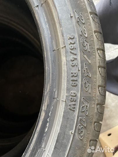 Pirelli Scorpion 255/45 R19 W