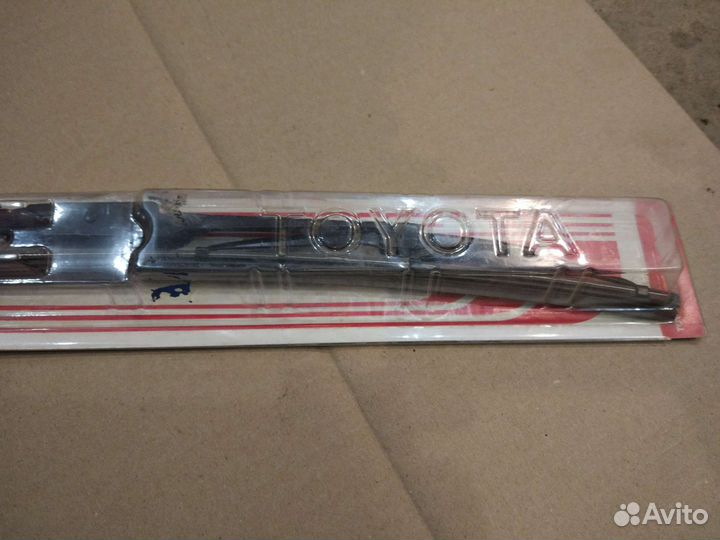 Щетка стеклоочистителя задняя Toyota Prado 120