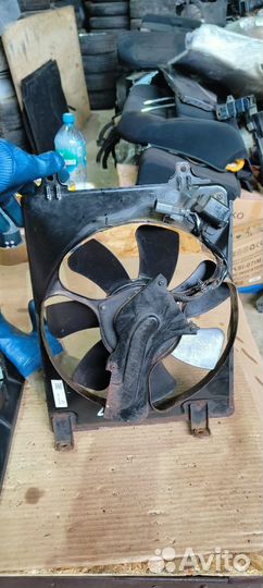 Диффузор радиатора правый Honda Civic 8 4D 5D 1.8