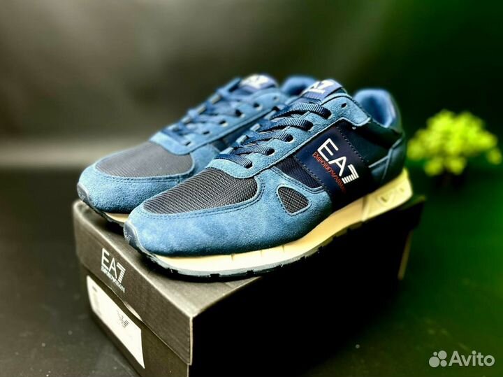 Кроссовки Armani стильные