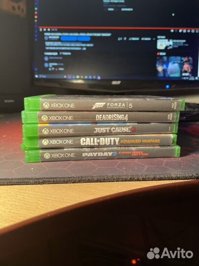 Xbox One S 1tb с играми