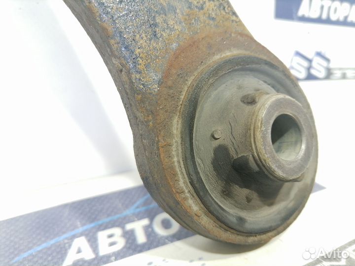 Рычаг передний Peugeot 308