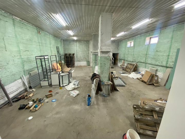 Склад, 300 м²