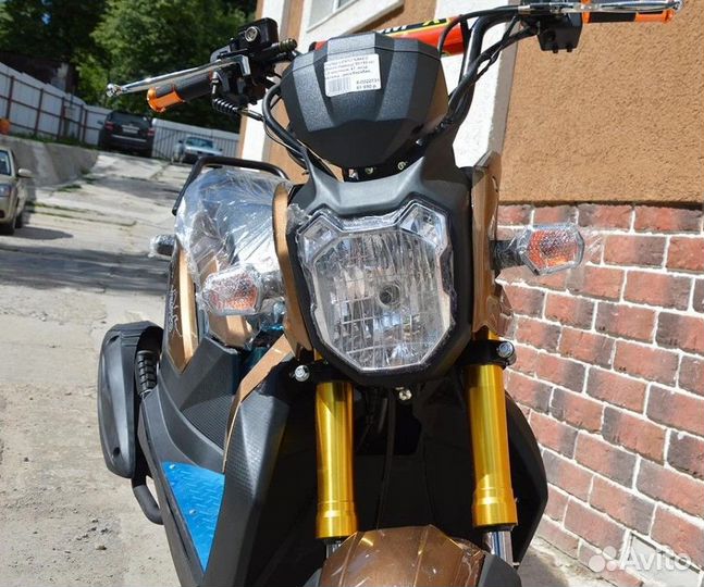 Скутер Vento Naked 50 (150)