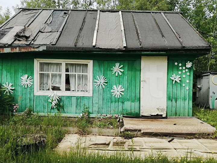 Дача 20 м² на участке 11 сот.