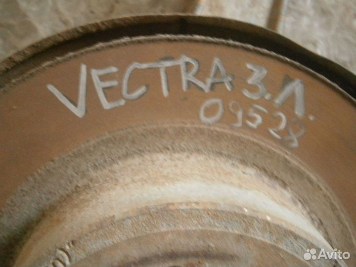 Кулак задний левый Opel Vectra B ступица рычаг Оп