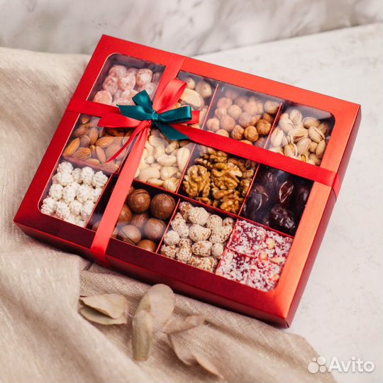 Премиум набор из орехов и сухофруктов 1.4кг