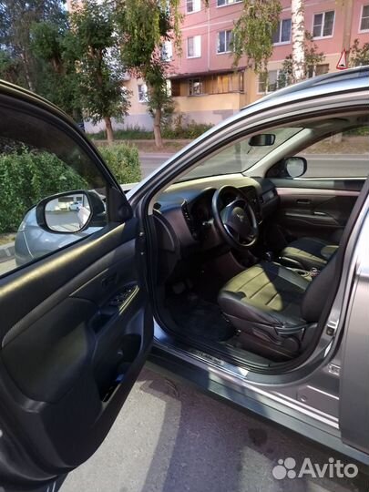 Mitsubishi Outlander 2.0 CVT, 2013, 270 000 км