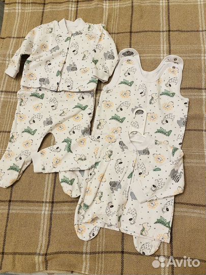 Детские вещи для двойни