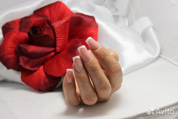 Наращивание ногтей