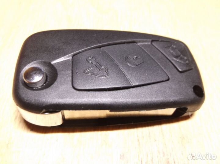 Ситроен Немо выкидной чип ключ 3 кнопки