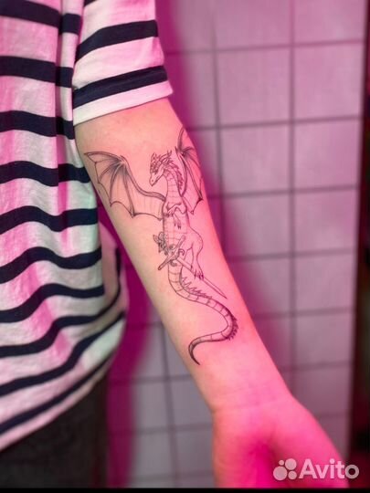 Художественные Татуировки и пирсинг