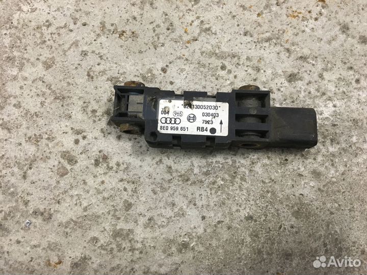 Датчик удара Audi A4 B6 (4344)