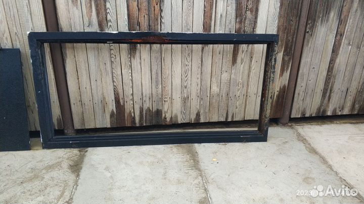 Дверь входная металлическая б/у