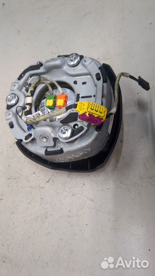 Подушка безопасности водителя Audi Q7, 2011