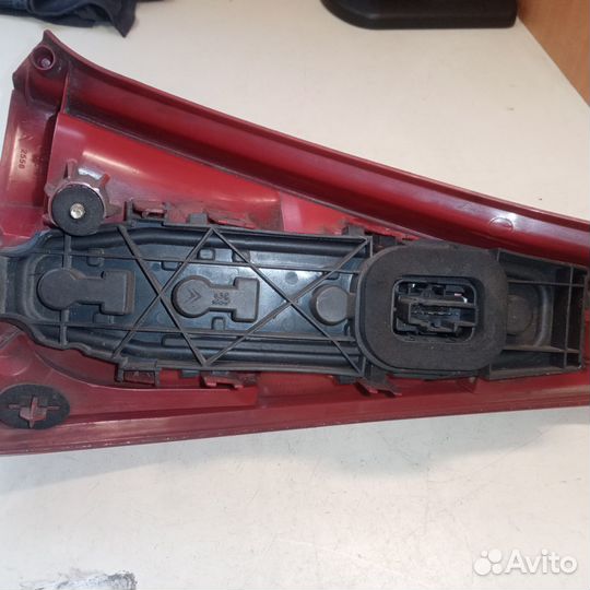 Фонарь задний левый Citroen C3