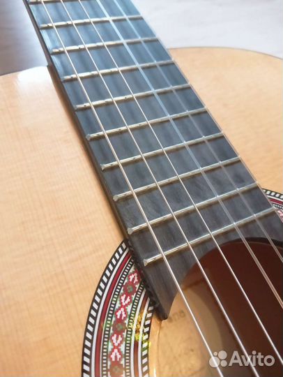 Классическая гитара + чехол