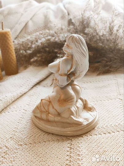 Статуэтка девушка Шибари