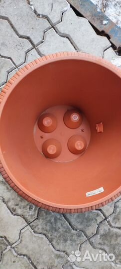 Цветочные горшки, опоры для растений