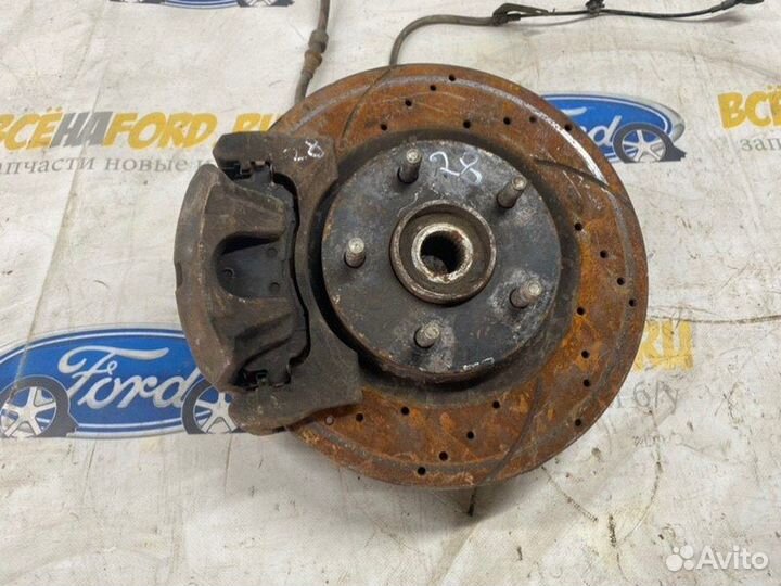 Кулак поворотный передний левый Mitsubishi