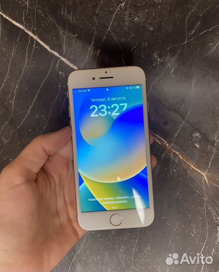 iPhone 8, 64 ГБ