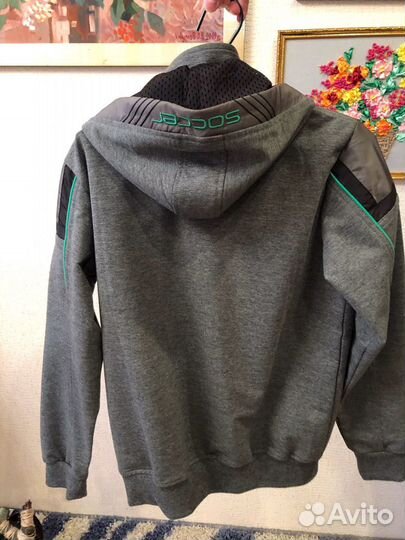 Спортивный костюм для мальчика 140