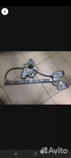 Стеклоподъемник задний правый Skoda Octavia 1U