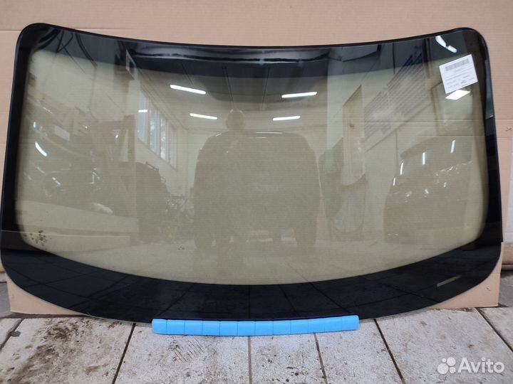 Стекло лобовое Chevrolet Camaro VI generation
