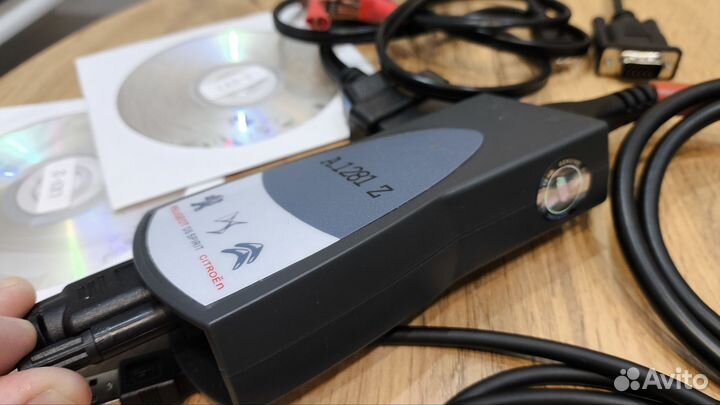 Автосканер Lexia-3 Citroen / Peugeot (Full Chip)