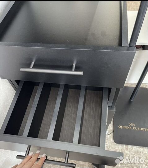 Тележка косметологическая с ящиками