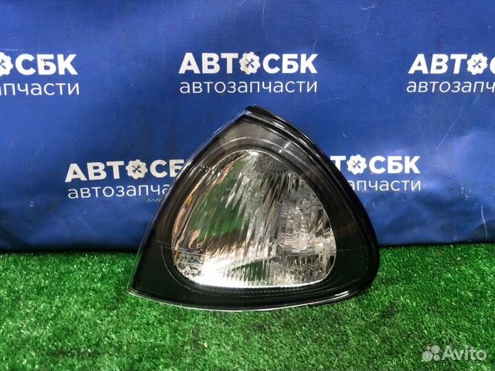 Габарит передний левый Toyota Avensis AT220 2CT