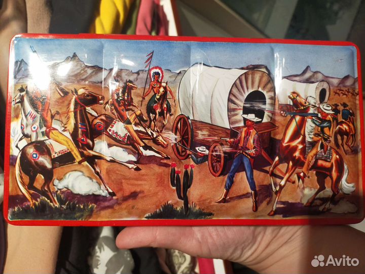 Акварель в железном пенале. 2 штуки