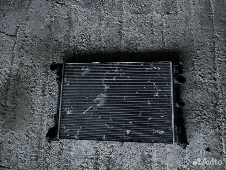 Радиатор mercedes w204 w212 c204 e212