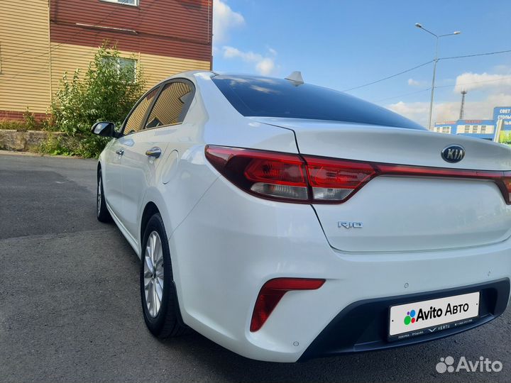 Kia Rio 1.6 AT, 2017, 230 000 км