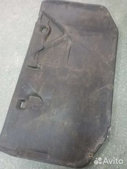 Утеплитель капота Toyota Vista SV50